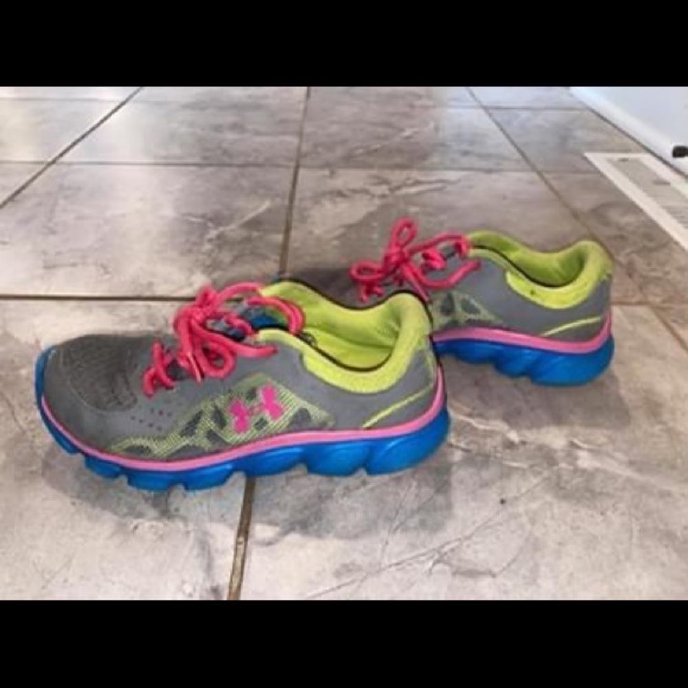 Under Armor Girls Sneakers
